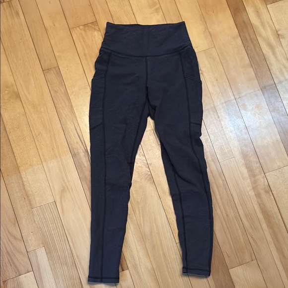 American Eagle Outfitters Pants - American Eagle pocket leggings